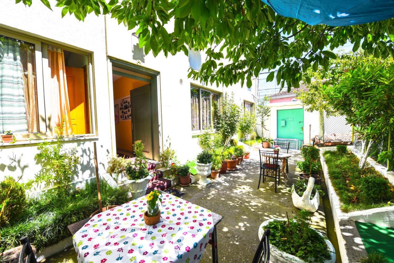Lovely Apartment W/ Ac + Bath. + Kitchen + Parking And Garden Shkodër Exterior foto