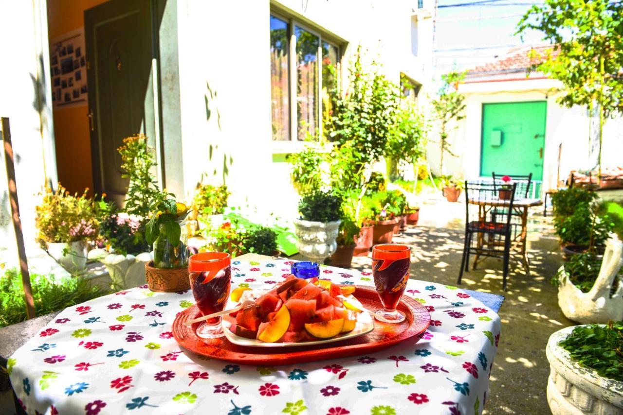 Lovely Apartment W/ Ac + Bath. + Kitchen + Parking And Garden Shkodër Exterior foto